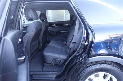2016 Kia Sorento LX V6   - Photo 11 - Newark, NJ 07104