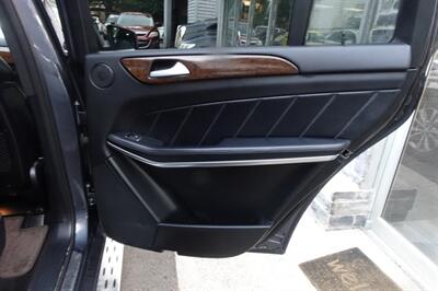2014 Mercedes-Benz GL 450 4MATIC   - Photo 18 - Newark, NJ 07104