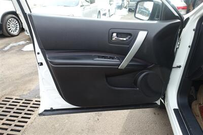 2013 Nissan Rogue S - Photo 11 - Newark, NJ 07104