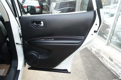 2013 Nissan Rogue S - Photo 18 - Newark, NJ 07104