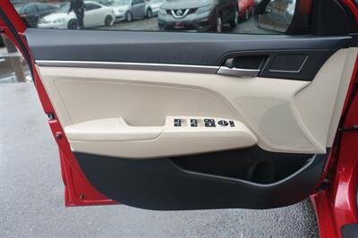 2018 Hyundai ELANTRA SE - Photo 10 - Newark, NJ 07104