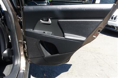 2012 Kia Sportage LX - Photo 17 - Newark, NJ 07104