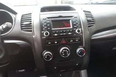 2012 Kia Sorento LX   - Photo 20 - Newark, NJ 07104