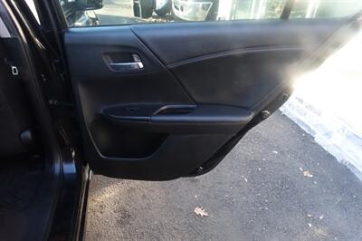 2015 Honda Accord Sport   - Photo 17 - Newark, NJ 07104