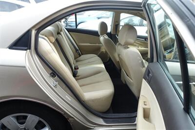 2009 Hyundai SONATA Limited   - Photo 16 - Newark, NJ 07104