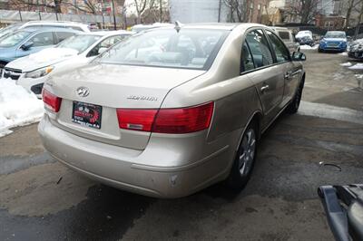 2009 Hyundai SONATA Limited   - Photo 6 - Newark, NJ 07104