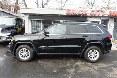 2020 Jeep Grand Cherokee Laredo   - Photo 4 - Newark, NJ 07104