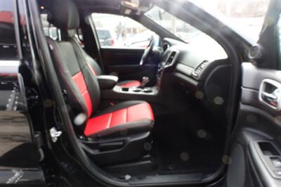 2020 Jeep Grand Cherokee Laredo   - Photo 14 - Newark, NJ 07104