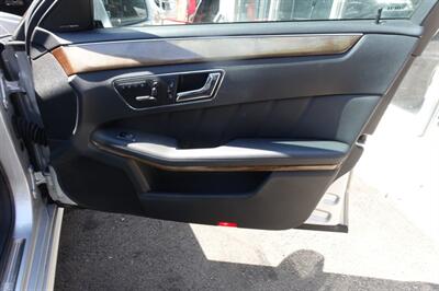 2010 Mercedes-Benz E 350 Luxury   - Photo 15 - Newark, NJ 07104