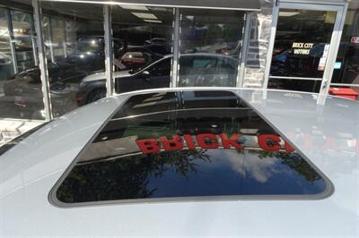 2010 Mercedes-Benz E 350 Luxury   - Photo 21 - Newark, NJ 07104