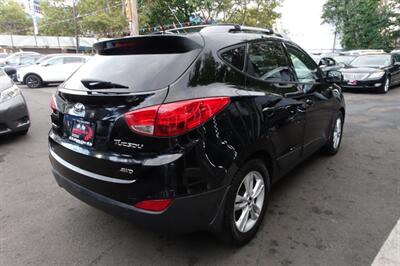 2012 Hyundai TUCSON Limited   - Photo 8 - Newark, NJ 07104