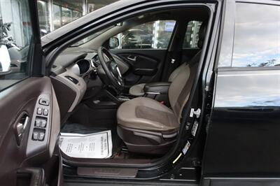 2012 Hyundai TUCSON Limited   - Photo 9 - Newark, NJ 07104