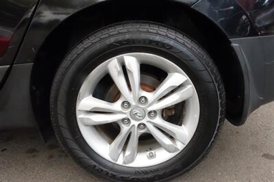 2012 Hyundai TUCSON Limited   - Photo 22 - Newark, NJ 07104