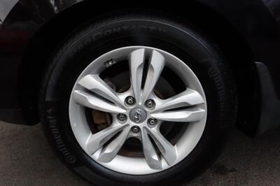 2012 Hyundai TUCSON Limited   - Photo 20 - Newark, NJ 07104