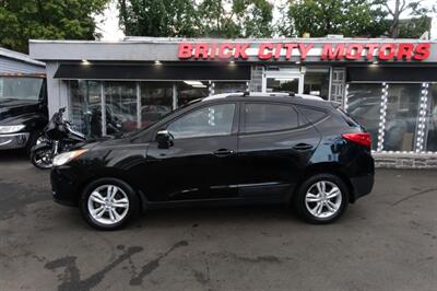 2012 Hyundai TUCSON Limited   - Photo 4 - Newark, NJ 07104