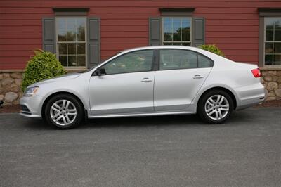 2015 Volkswagen Jetta S-tech   - Photo 4 - Strasburg, PA 17579