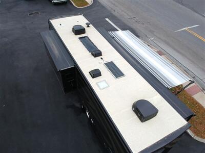 2022 Coachman Encore M355DS - Photo 10 - Strasburg, PA 17579