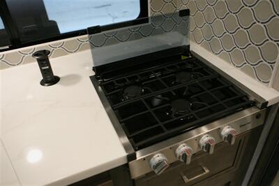 2022 Coachman Encore M355DS - Photo 37 - Strasburg, PA 17579