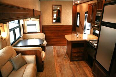 2017 Jayco Eagle HT 29.5BHDS   - Photo 14 - Strasburg, PA 17579