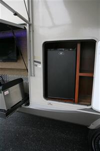 2017 Jayco Eagle HT 29.5BHDS   - Photo 12 - Strasburg, PA 17579