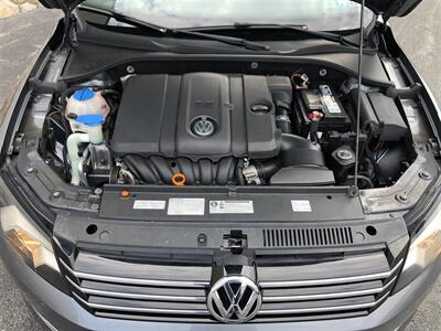 2013 Volkswagen Passat SE PZEV   - Photo 9 - Strasburg, PA 17579