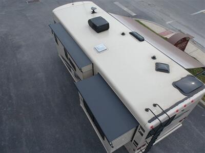 2018 Winnebago Sunstar 27PE   - Photo 14 - Strasburg, PA 17579