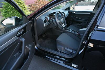 2020 Volkswagen Jetta 1.4T S - Photo 8 - Strasburg, PA 17579