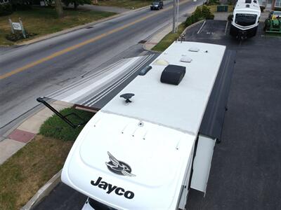 2021 Jayco Redhawk M-31F   - Photo 14 - Strasburg, PA 17579