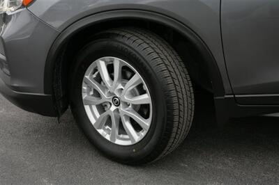 2018 Nissan Rogue SV AWD   - Photo 3 - Strasburg, PA 17579