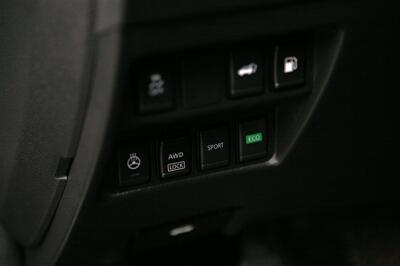 2018 Nissan Rogue SV AWD   - Photo 12 - Strasburg, PA 17579