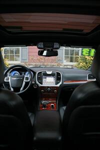 2013 Chrysler 300 Base AWD - Photo 17 - Strasburg, PA 17579
