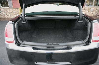 2013 Chrysler 300 Base AWD - Photo 14 - Strasburg, PA 17579