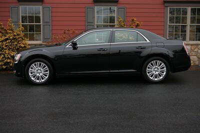 2013 Chrysler 300 Base AWD - Photo 4 - Strasburg, PA 17579