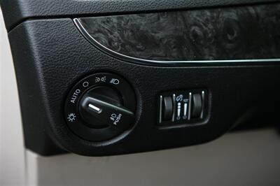 2014 Chrysler Town and Countr Touring   - Photo 11 - Strasburg, PA 17579