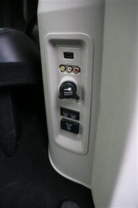 2014 Chrysler Town and Countr Touring   - Photo 26 - Strasburg, PA 17579