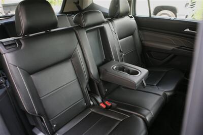 2022 Volkswagen Atlas 3.6L V6 SE w/Technology   - Photo 19 - Strasburg, PA 17579
