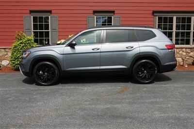 2022 Volkswagen Atlas 3.6L V6 SE w/Technology   - Photo 4 - Strasburg, PA 17579