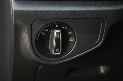 2022 Volkswagen Atlas 3.6L V6 SE w/Technology   - Photo 10 - Strasburg, PA 17579