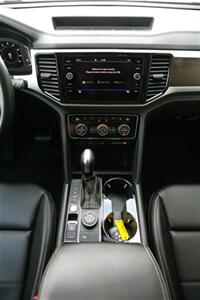 2022 Volkswagen Atlas 3.6L V6 SE w/Technology   - Photo 24 - Strasburg, PA 17579