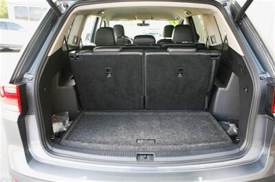 2022 Volkswagen Atlas 3.6L V6 SE w/Technology   - Photo 15 - Strasburg, PA 17579