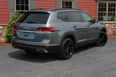 2022 Volkswagen Atlas 3.6L V6 SE w/Technology   - Photo 5 - Strasburg, PA 17579