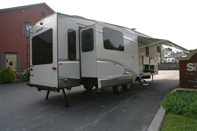 2018 Jayco Eagle 30.5MBOK   - Photo 11 - Strasburg, PA 17579