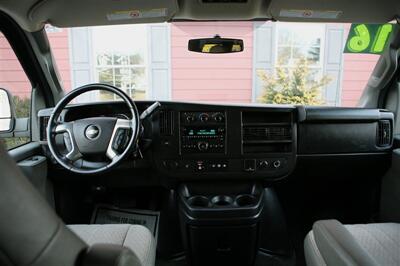 2016 Chevrolet Express LT 3500   - Photo 17 - Strasburg, PA 17579