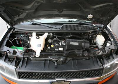 2016 Chevrolet Express LT 3500   - Photo 7 - Strasburg, PA 17579