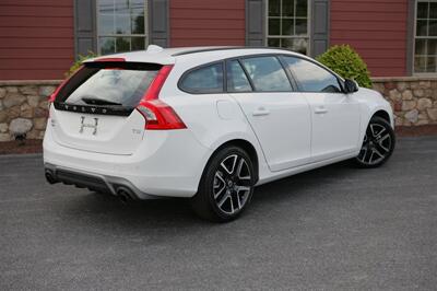 2017 Volvo V60 T5 Dynamic   - Photo 5 - Strasburg, PA 17579