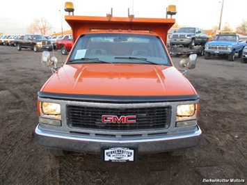 1998 GMC 3500 Regular Cab DUMP Truck 4x4   - Photo 2 - Brighton, CO 80603