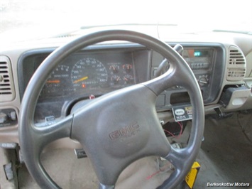 1998 GMC 3500 Regular Cab DUMP Truck 4x4   - Photo 12 - Brighton, CO 80603