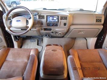 2003 Ford F-250 Super Duty Lariat Crew Cab 4x4   - Photo 50 - Brighton, CO 80603