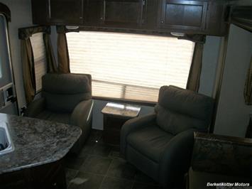 2015 Keystone 24RLSWE - Photo 10 - Castle Rock, CO 80104