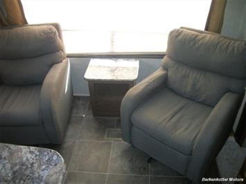 2015 Keystone 24RLSWE - Photo 11 - Castle Rock, CO 80104